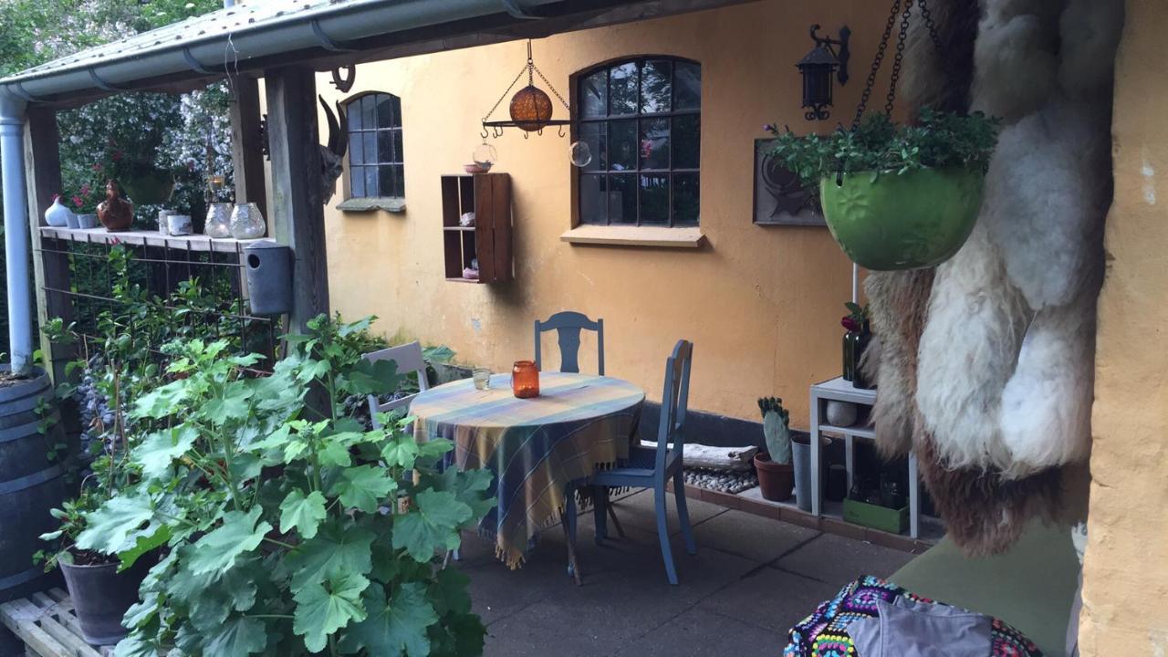 Ferienwohnung Retro Bolig - Fyldt Med Hygge! Ingen Luksus Kolind Exterior foto